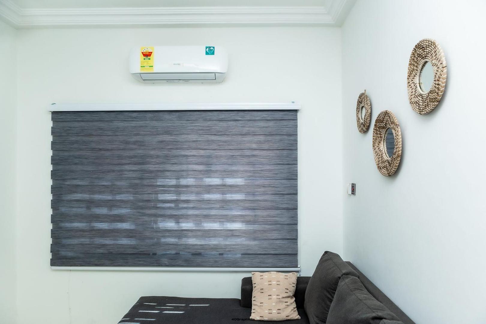 Stylish East Legon Apartment - Ac, Wi-Fi, Netflix أكرا المظهر الخارجي الصورة